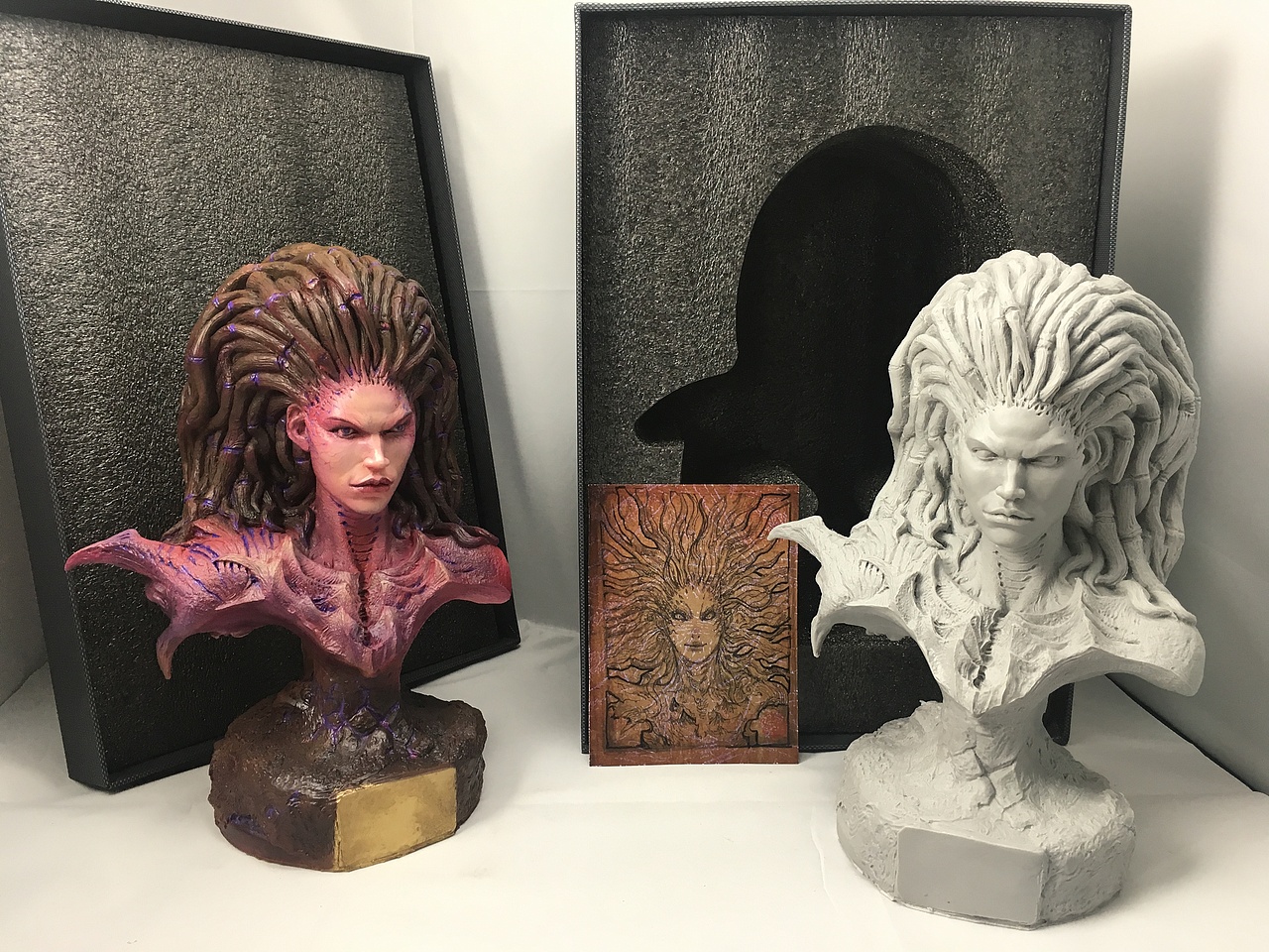 凯莉根刀锋女王胸像制作。