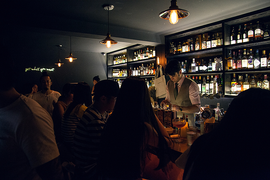 Late Market x F.E.W Spirits Guest Bartending（图ZOTM0MzE5MTY=） - 短片 - 站酷设计师李叉特原创素材 - 站酷ZCOOL