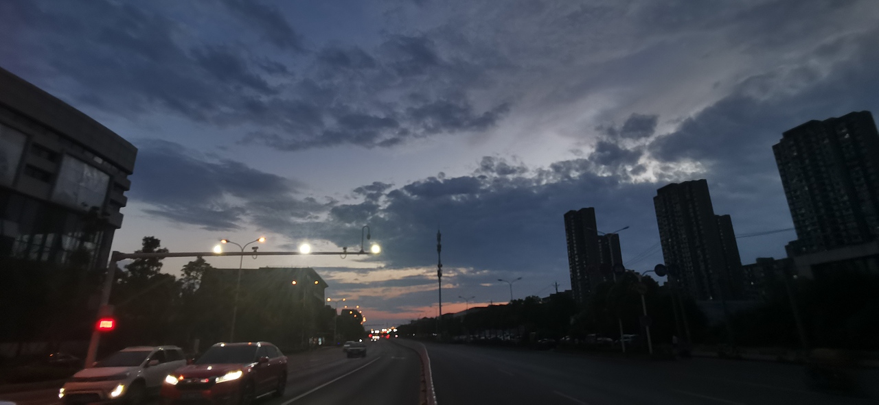 武汉街头掠影（图ZMjE4OTg3NzEy） - 风光摄影 - 站酷设计师华中视觉原创素材 - 站酷ZCOOL