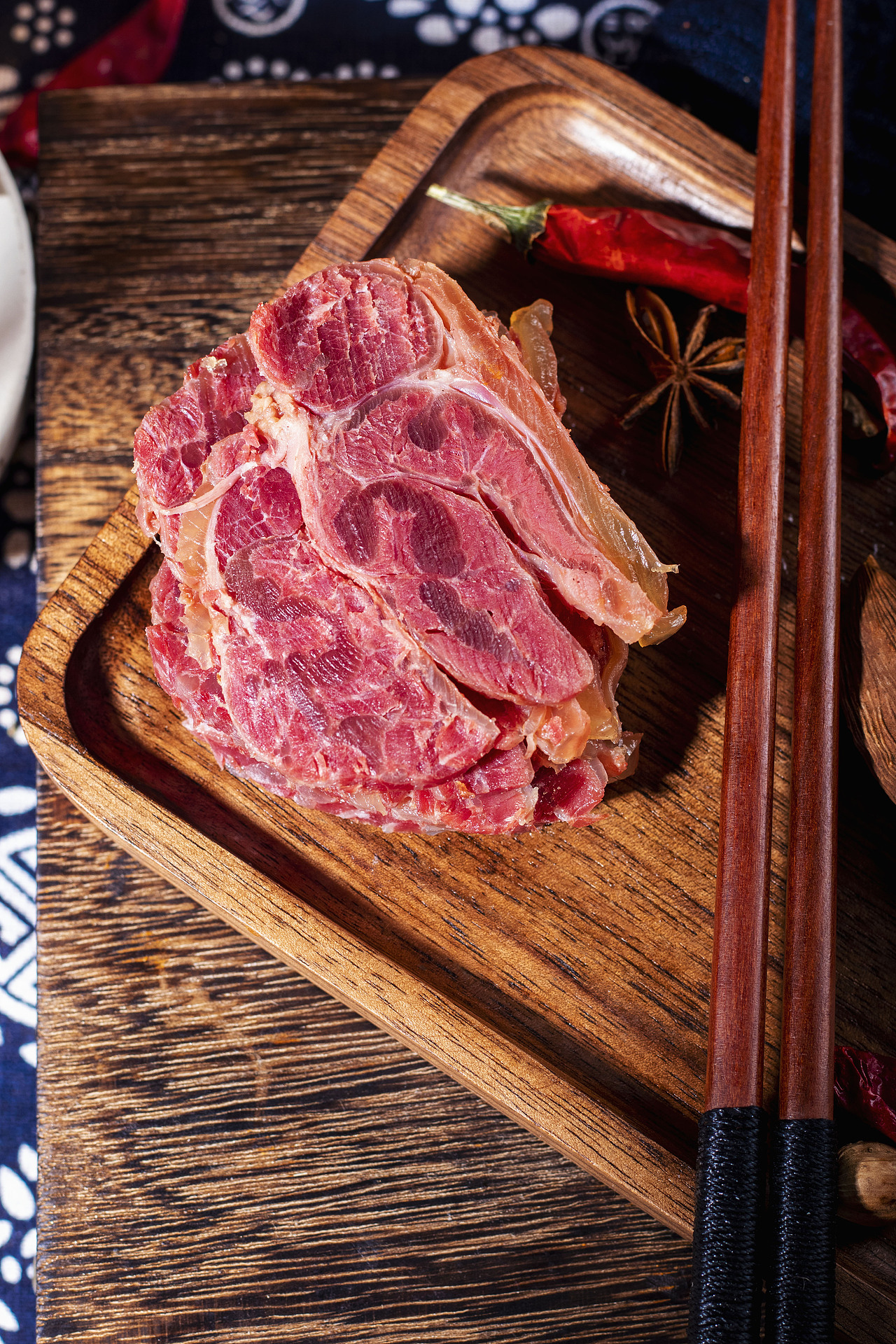 五香牛肉产品拍摄（图ZMjExOTExNDY4） - 产品摄影 - 站酷设计师胜已品牌设计原创素材 - 站酷ZCOOL