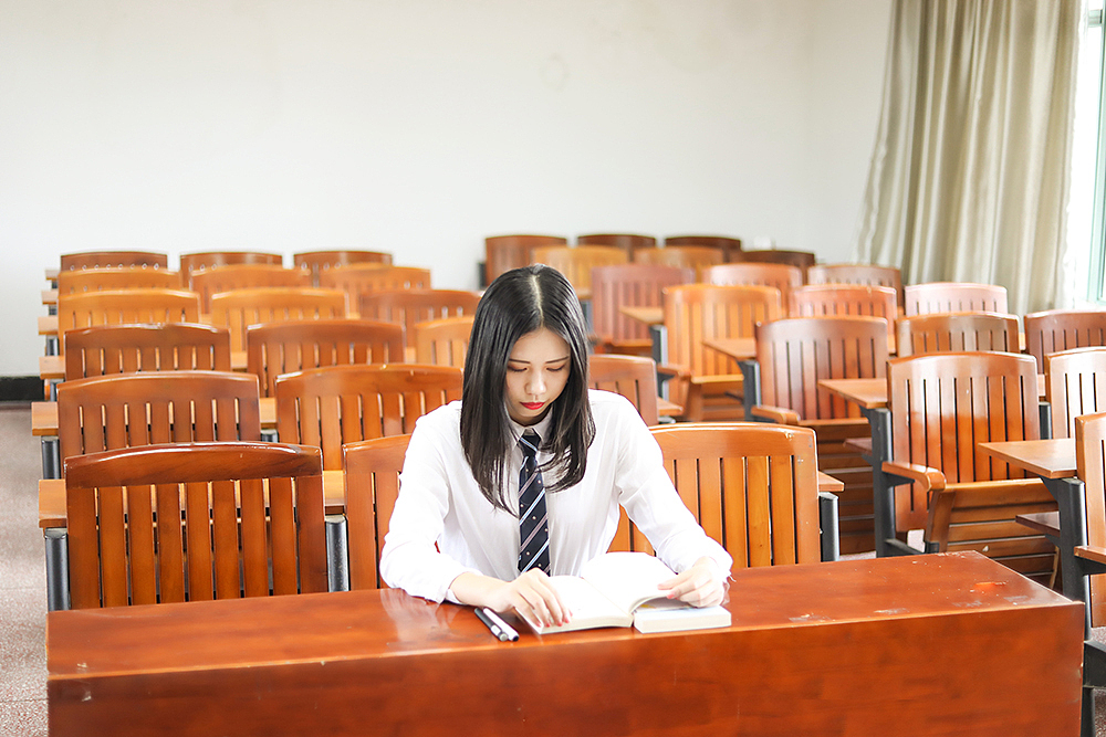 最美的时光在校园