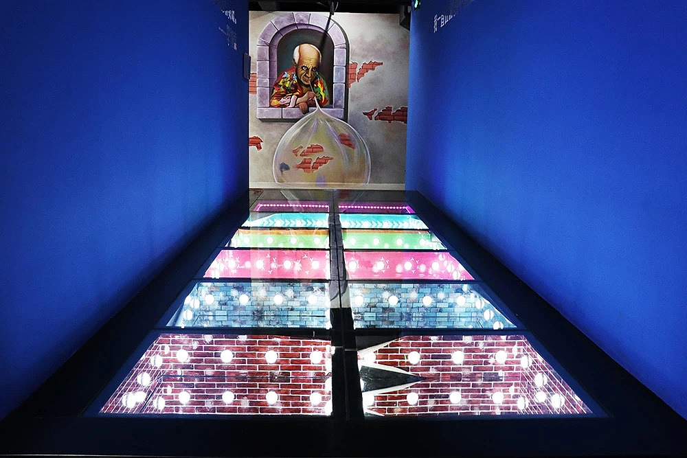 福建泉州“幻光之城”毕加索梦幻光影艺术馆