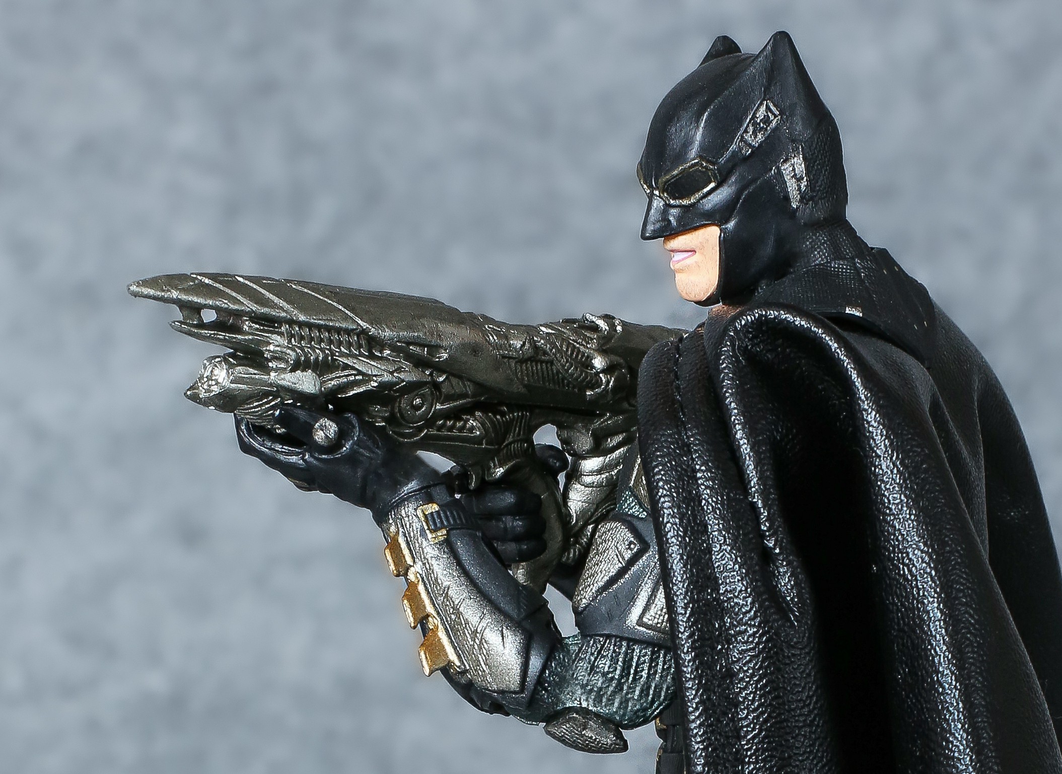 mafex 战术装甲蝙蝠侠