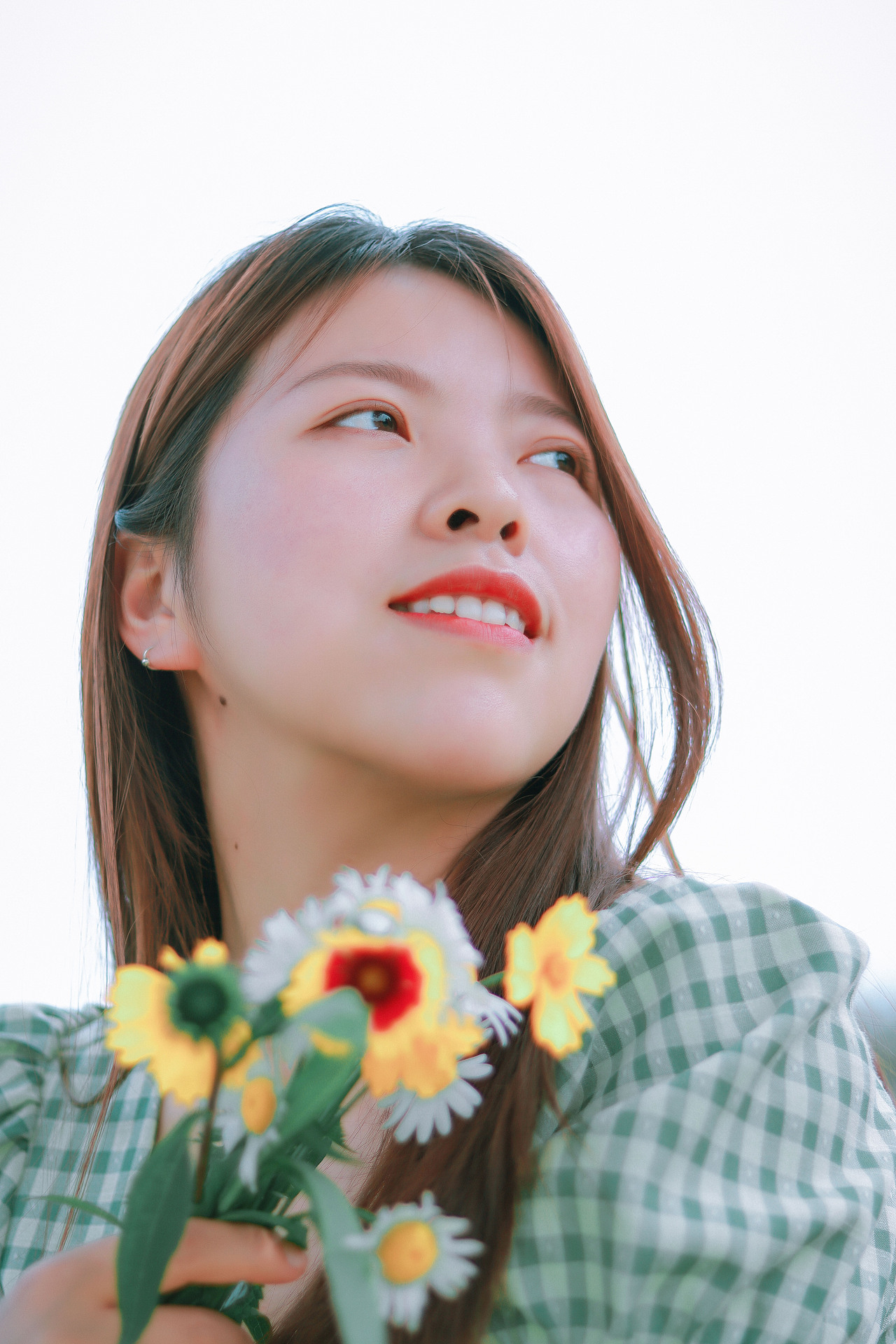 外景写真丨夏日·白云·安静的少女