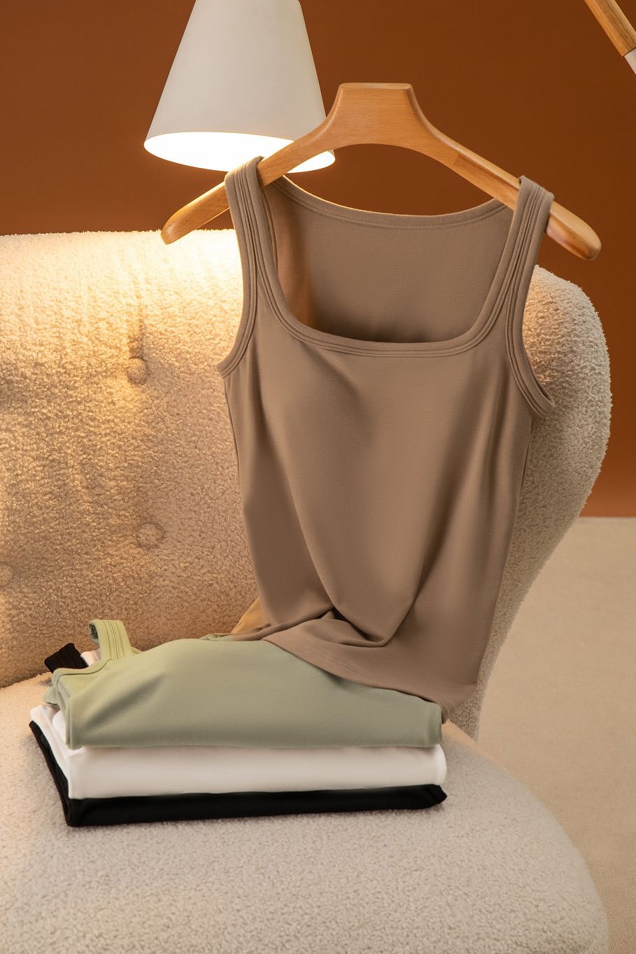 电商图片拍摄 服装平铺 服装摆拍 创意拍摄（图ZMzU0MjI0MTU2） - 产品摄影 - 站酷设计师香蕉视觉Banana原创素材 - 站酷ZCOOL