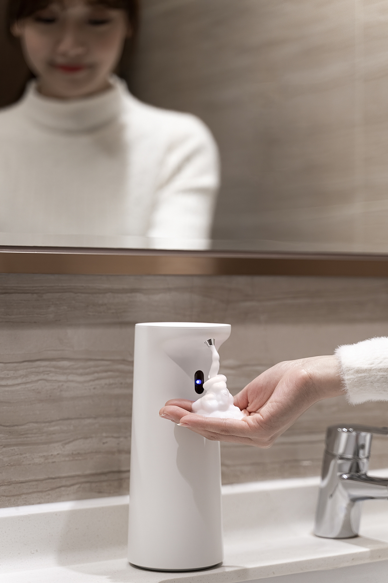 品牌案例丨优贰泡泡自动感应洗手机（图ZMjQ5NTQwNDE2） - 产品摄影 - 站酷设计师白底图原创素材 - 站酷ZCOOL