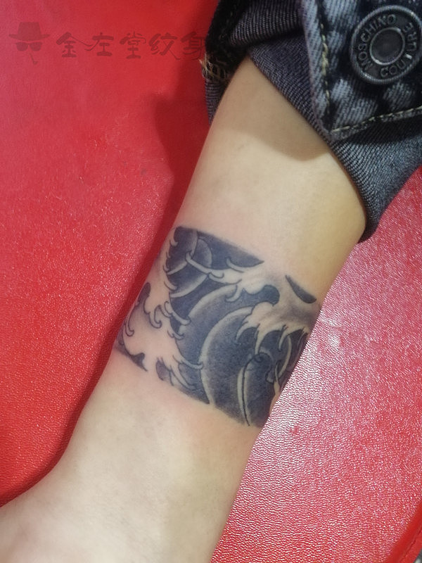 手环纹身浪花约个金左堂纹身小清新纹身锁骨纹身