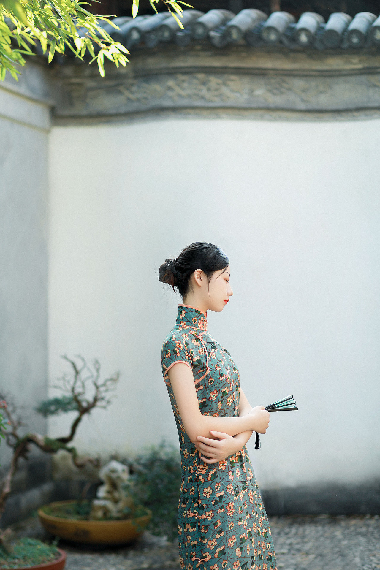 最是那一低头的温柔（图ZMjI3NjcxMDg4） - 人像摄影 - 站酷设计师子诺ZiNeo原创素材 - 站酷ZCOOL