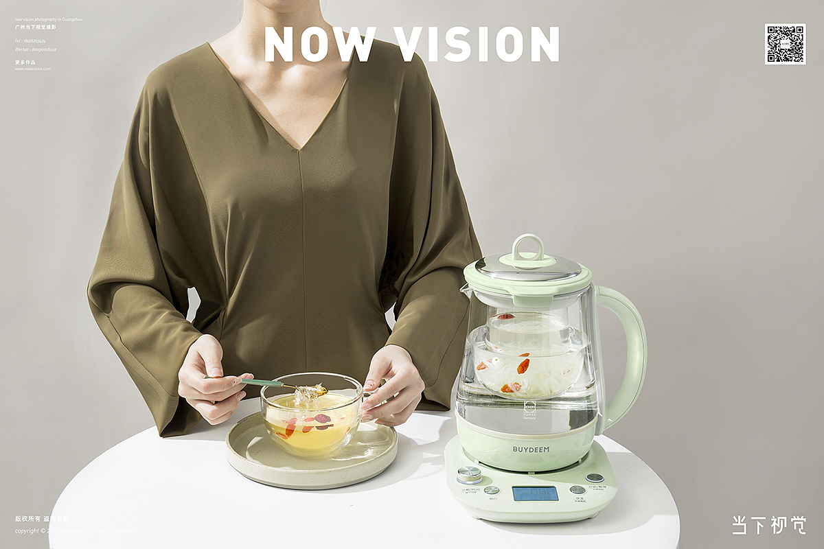 当下视觉摄影,是国内首家食物与艺术结合的创意摄影工作室之一,我们致力于探索食物摄影的视觉与味觉,将摄影融入消费场景,引发消费行动,并赋予它们美与商业的价值。<br><br>品牌:北鼎BUYDEEM<br>摄影:当下视觉摄影<br>后期:当下视觉摄影<br>场地:当下视觉摄影<br>食物造型:当下视觉摄影<br><br>北鼎BUYDEEM一个热爱生活,认真养生,始于颜值,终于才华的的家电品牌,这些少女心厨房家电,让爱自己与爱家人这件事变得更加简单。<br><br><br>