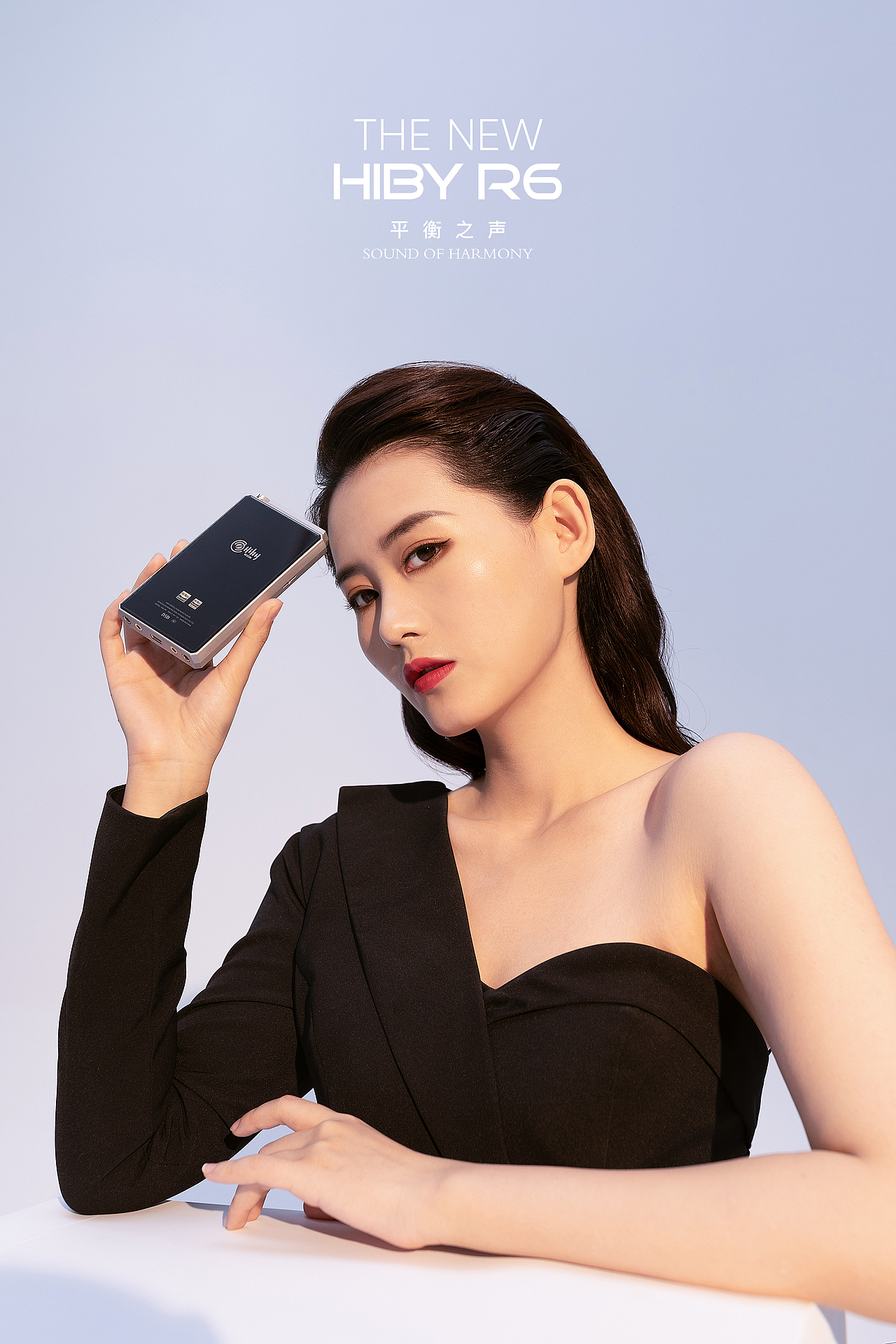 音乐播放器人像海报_万维品牌策划-站酷zcool