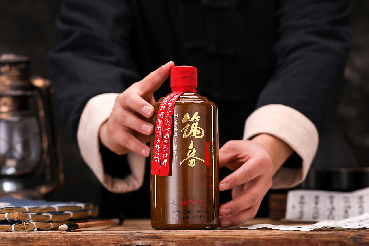 白酒（图ZMjM5OTE2NzE2） - 产品摄影 - 站酷设计师呆猫摄影原创素材 - 站酷ZCOOL
