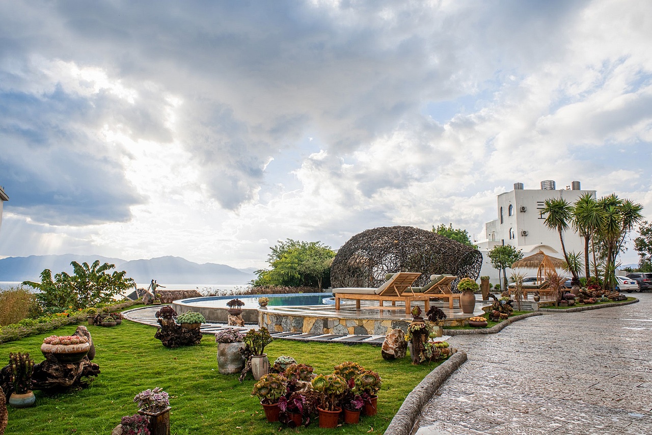 抚仙湖 · 阑珊宿海景民宿设计丨长空创作