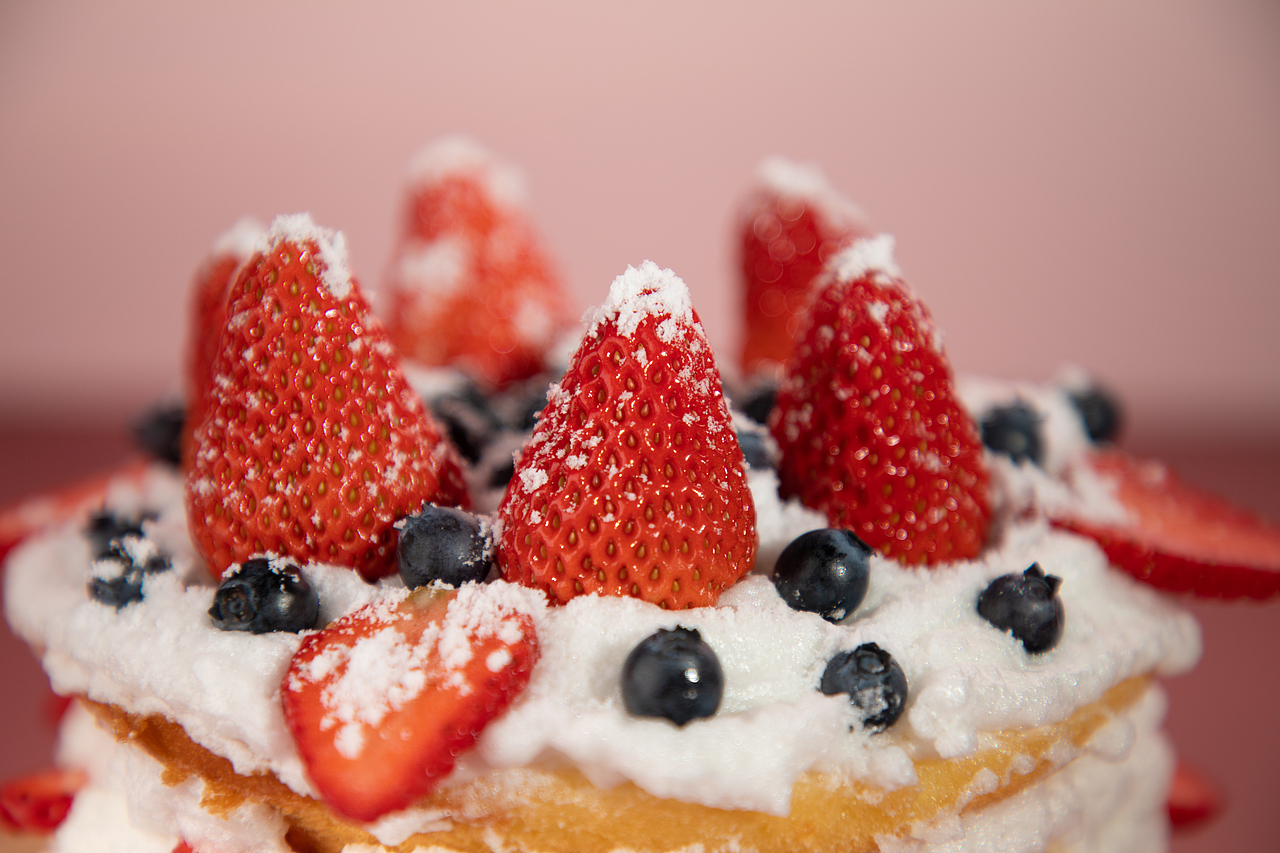 产品摄影‖自制美食|草莓奶油蛋糕