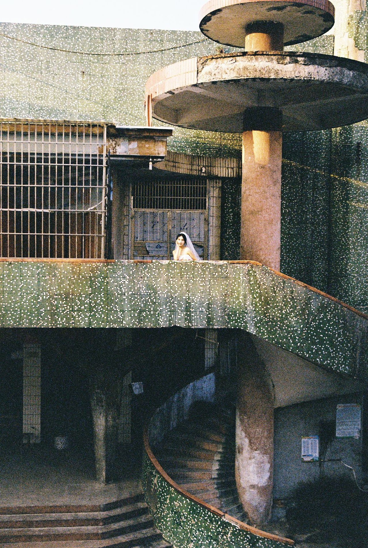 用电影的拍摄手法过完这一生