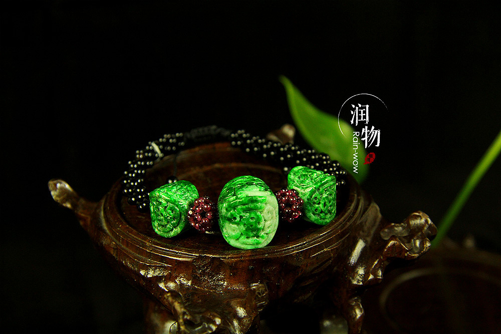 {2015首弹} 润物奢侈品拍摄_翡翠(图ZMjM2NzA5OTY=) - 产品摄影 - 站酷设计师azzzzza原创素材 - 站酷ZCOOL