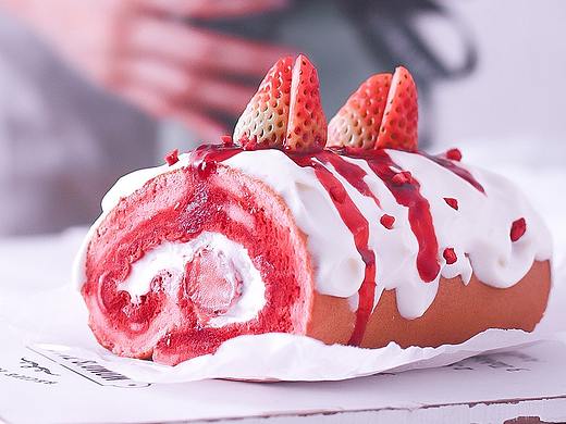 #吃的#蛋糕卷、酥皮汤、烤排骨、烤鱿鱼