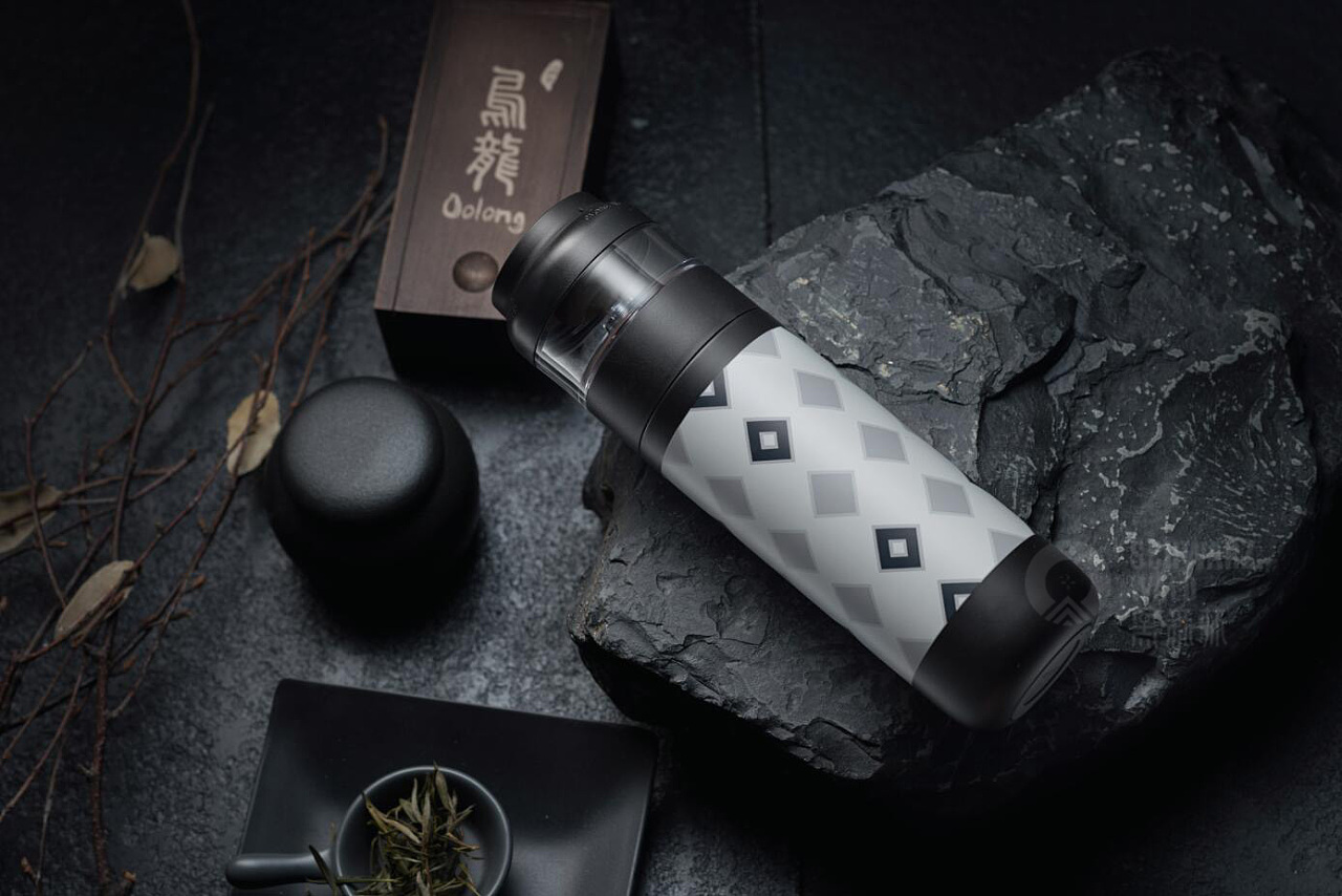 照片:凯霖茶水分离泡茶保温杯