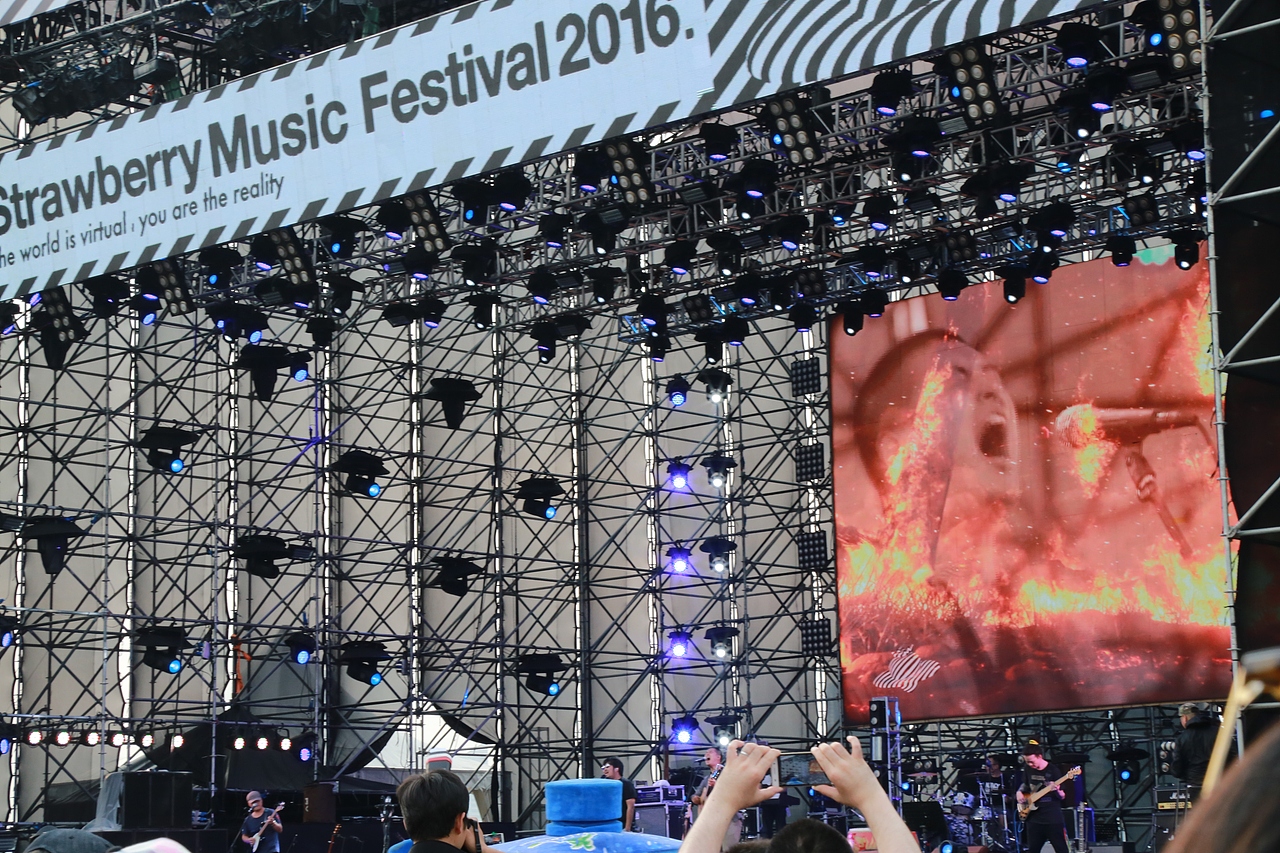 2016上海草莓音乐节（图ZNDc4NzU0NDA=） - 人文/纪实摄影 - 站酷设计师Watson_Wang原创素材 - 站酷ZCOOL