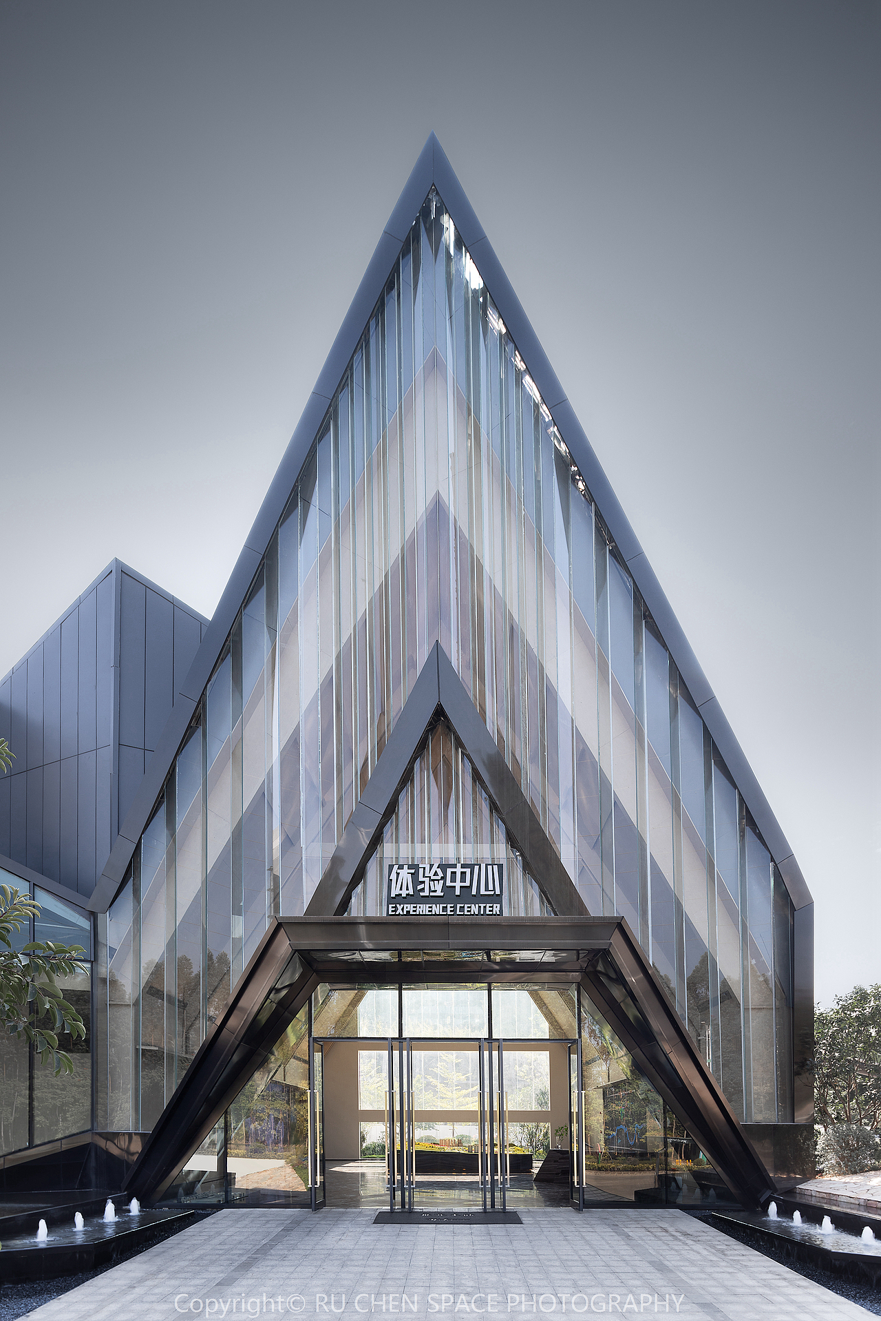 【如辰】五矿哈施塔特售楼处（图ZMjQ4MDM2OTYw） - 环境/建筑摄影 - 站酷设计师如辰空间摄影原创素材 - 站酷ZCOOL