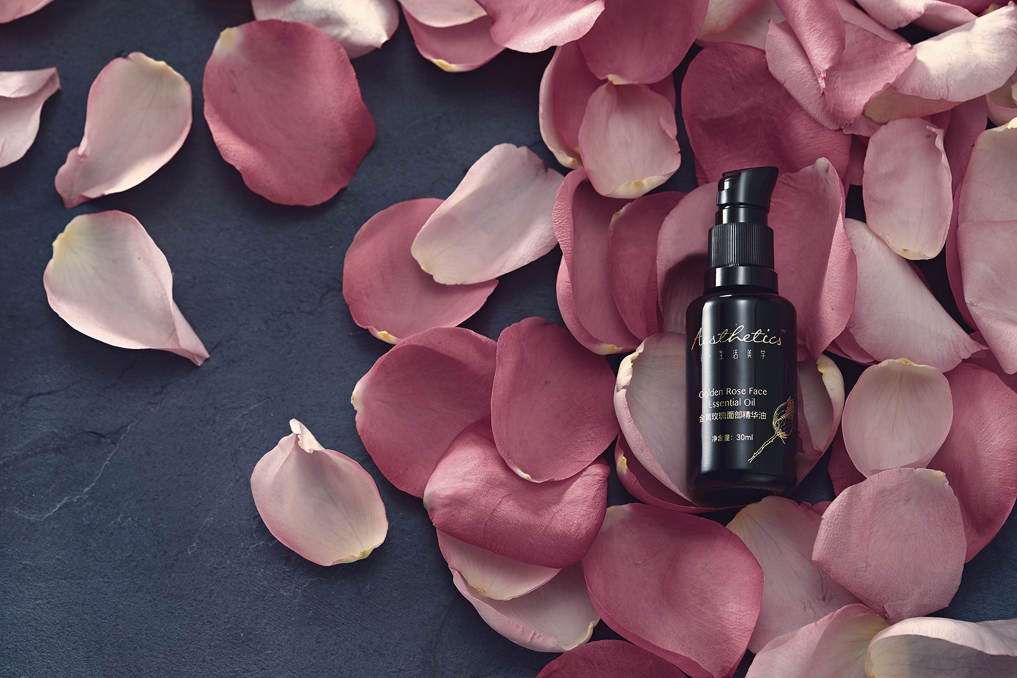 电商产品化妆品静物场景拍摄|摄影|产品摄影|mo2摩图服装 - 原创作品