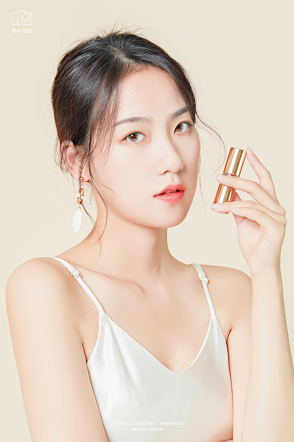 美妆摄影丨简木视觉 × 口红眼影护肤人像 产品静物拍摄