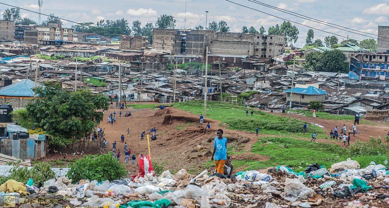 肯尼亚马萨雷贫民窟里的悠闲生活|摄影|人文/纪实摄影|黑摄会_人在