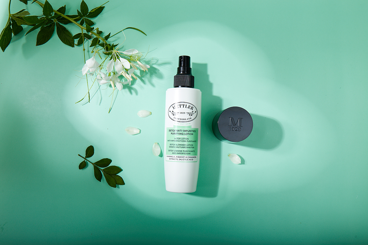 「护肤品和那些花花草草」（图ZMjU1MDYwMDM2） - 产品摄影 - 站酷设计师痞菜原创素材 - 站酷ZCOOL