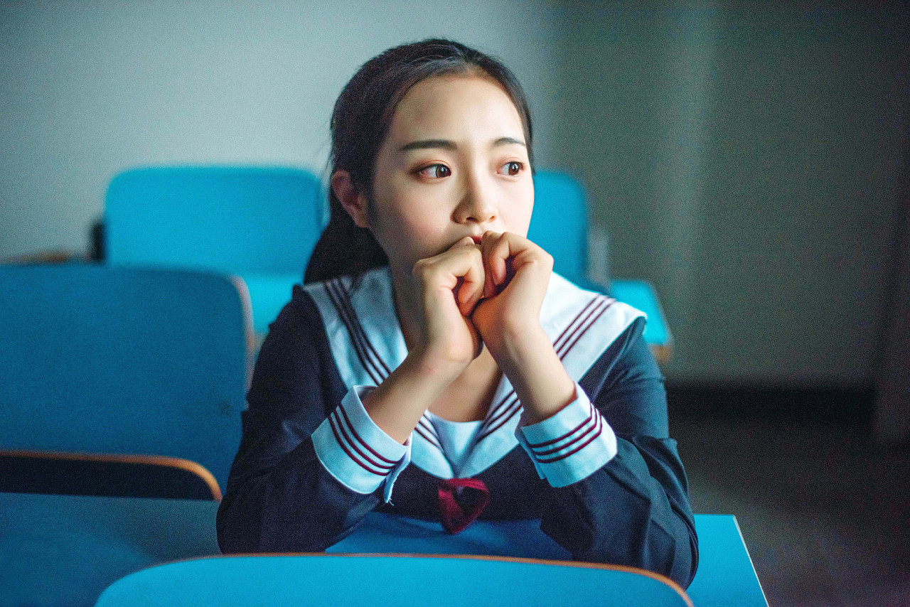 午后雨天的教室