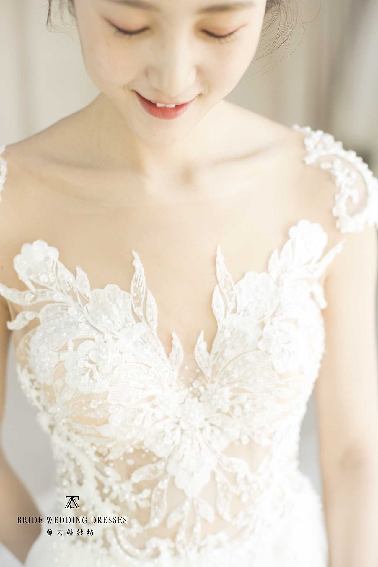 有点特别  又很知性 新娘完全没有抵抗力 柔美的蕾丝刺