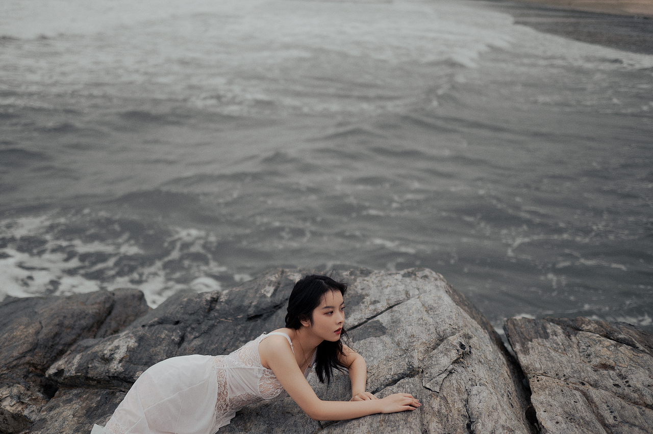 孤岛（图ZMjk0OTU5MTY4） - 人像摄影 - 站酷设计师锅一口原创素材 - 站酷ZCOOL