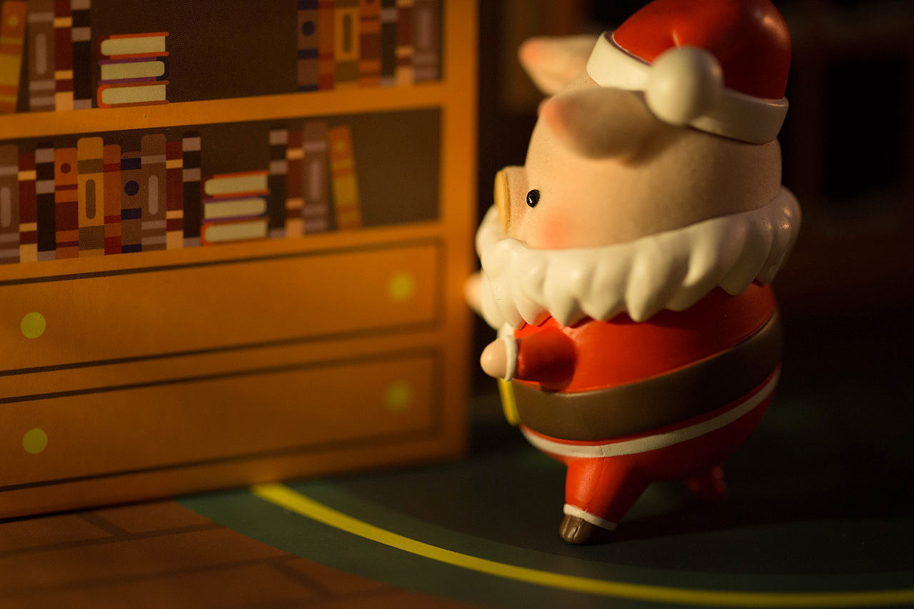 静物lulu猪之圣诞节