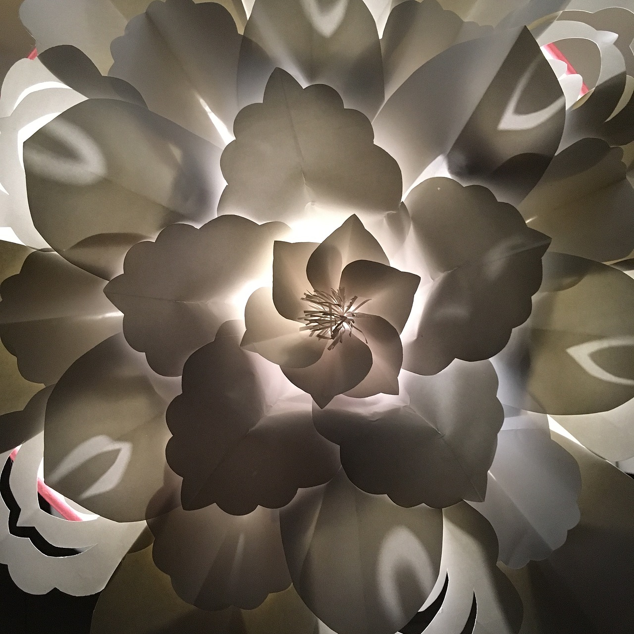 纸艺灯（图ZOTIyNTQwMDg=） - 其他手工艺 - 站酷设计师以之为名原创素材 - 站酷ZCOOL