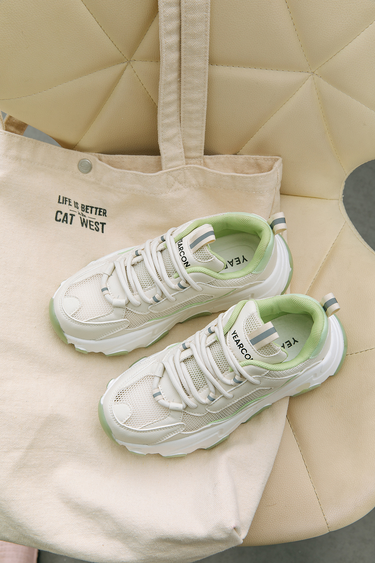 意尔康女鞋老爹鞋拍摄