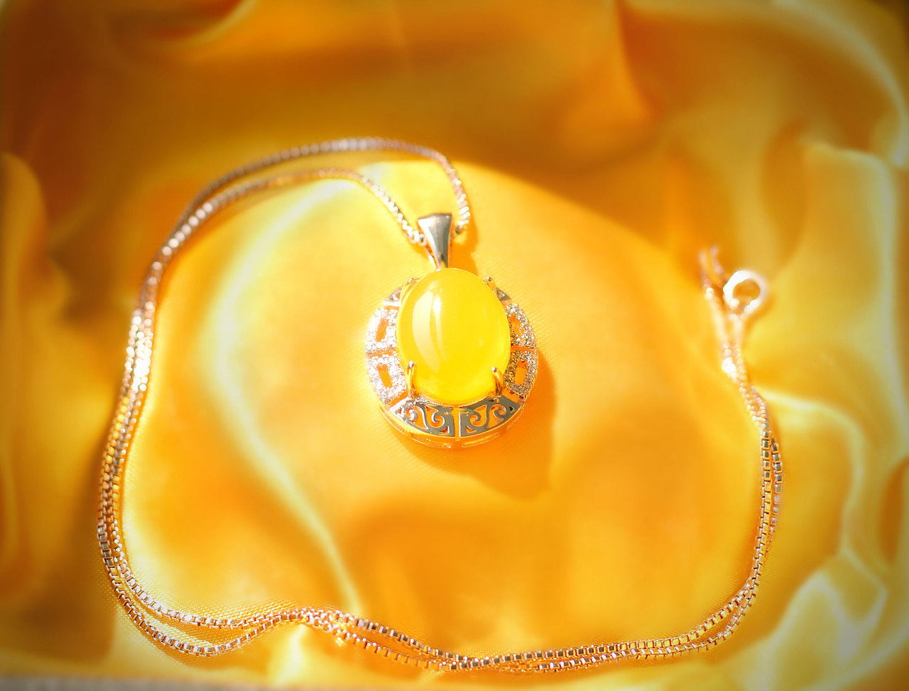 一套饰品的拍摄（图ZMTQ4NjI2MzMy） - 产品摄影 - 站酷设计师凌圻梦飞原创素材 - 站酷ZCOOL