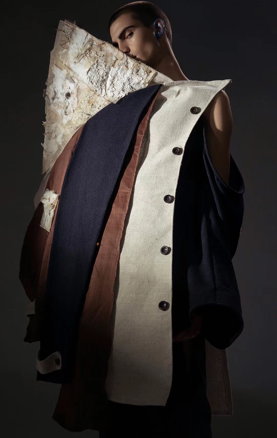 纸扎服装艺术作品