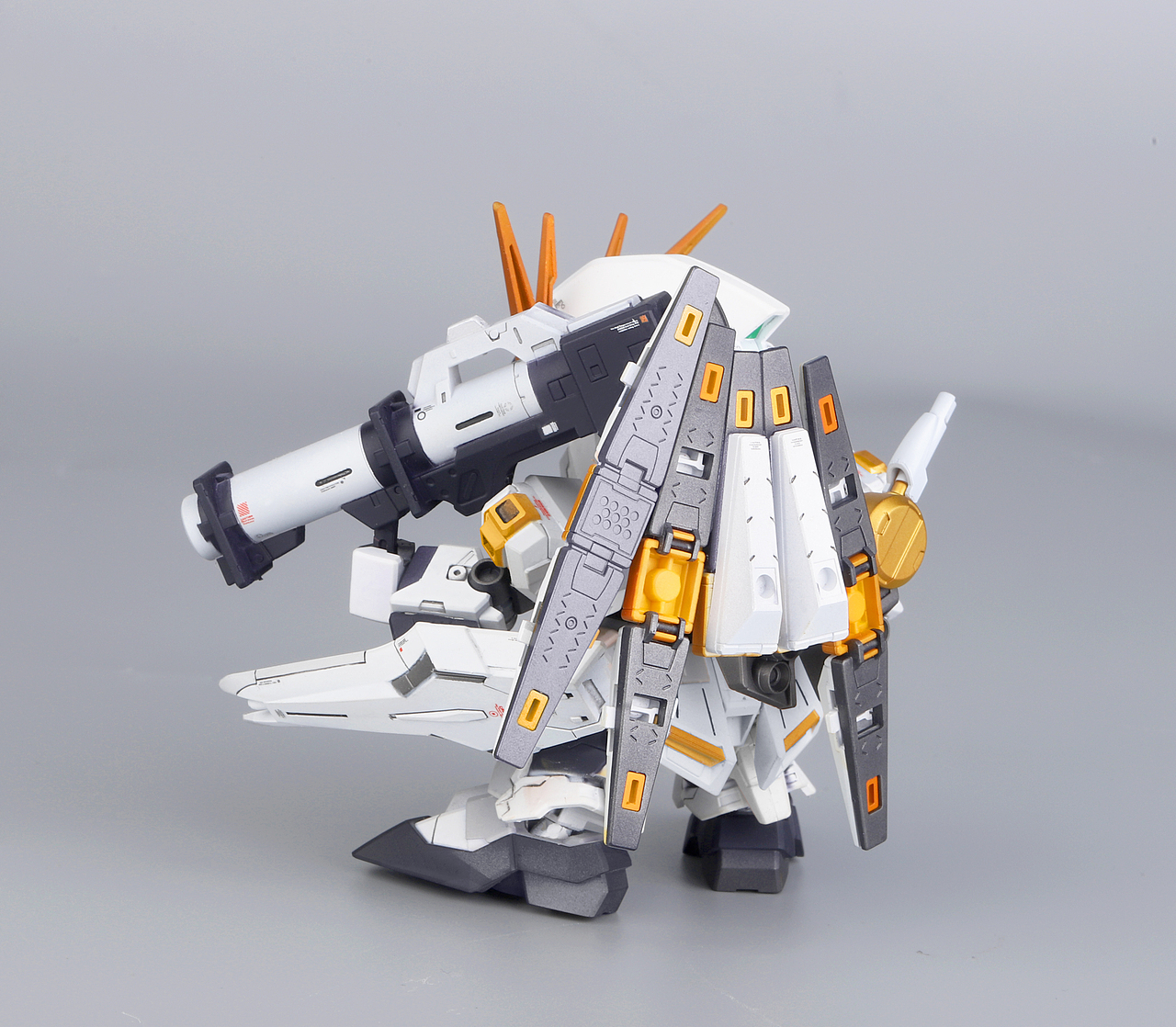 喷涂 万代 SD高达 Nv&SAZABI（图ZMjAyNjA2NTQw） - 玩具 - 站酷设计师三川sama原创素材 - 站酷ZCOOL