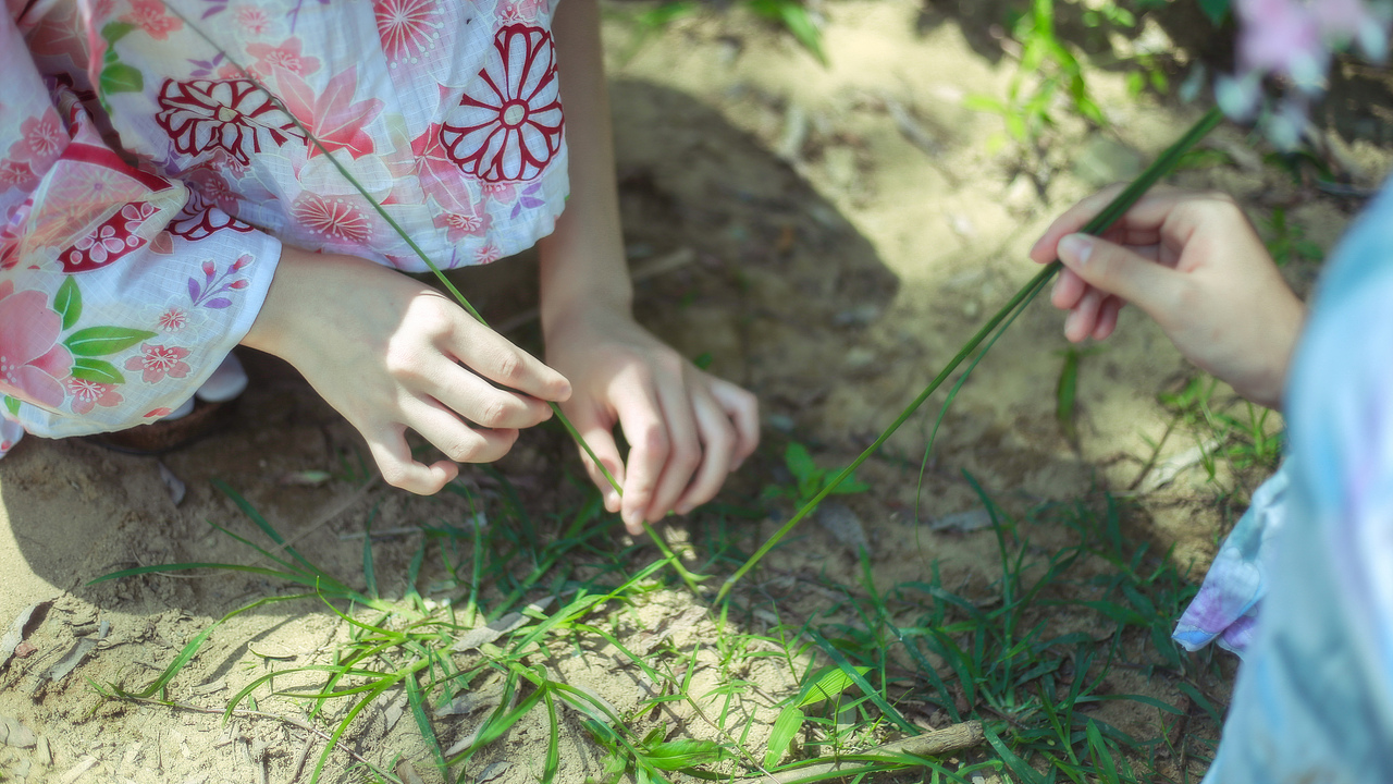 《夏野》(少女、双子写真)