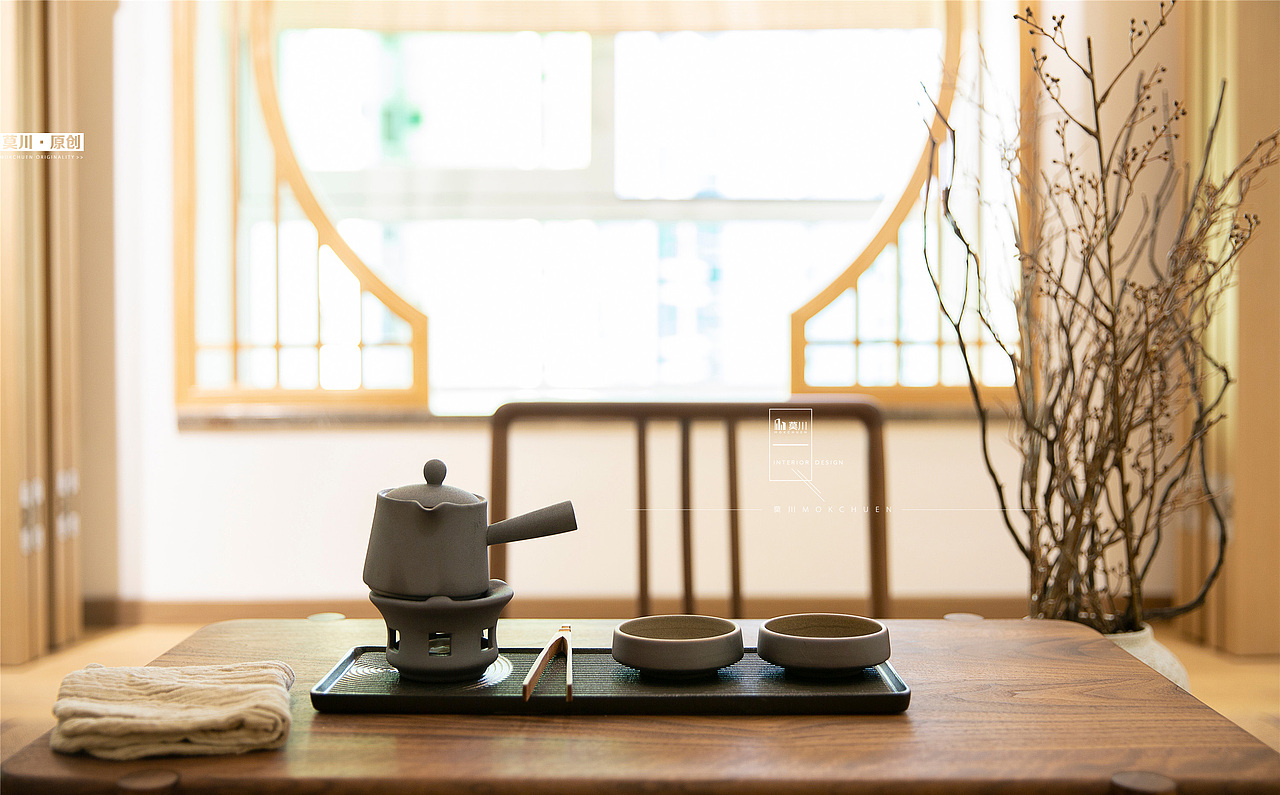 一人一猫一壶茶，化开了冬日的惆怅。