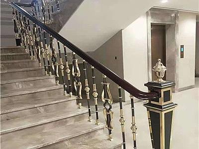 江西别墅法式铝雕艺术铜镀楼梯扶手众钰定制