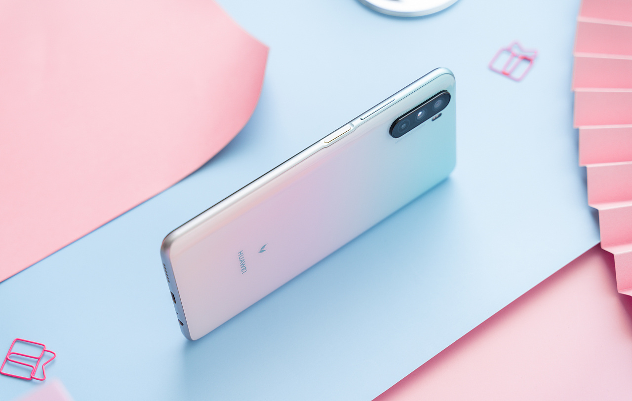 华为麦芒9 樱雪晴空