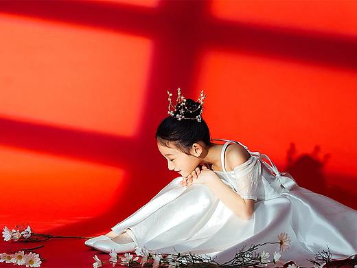 时尚公主之白色公主裙