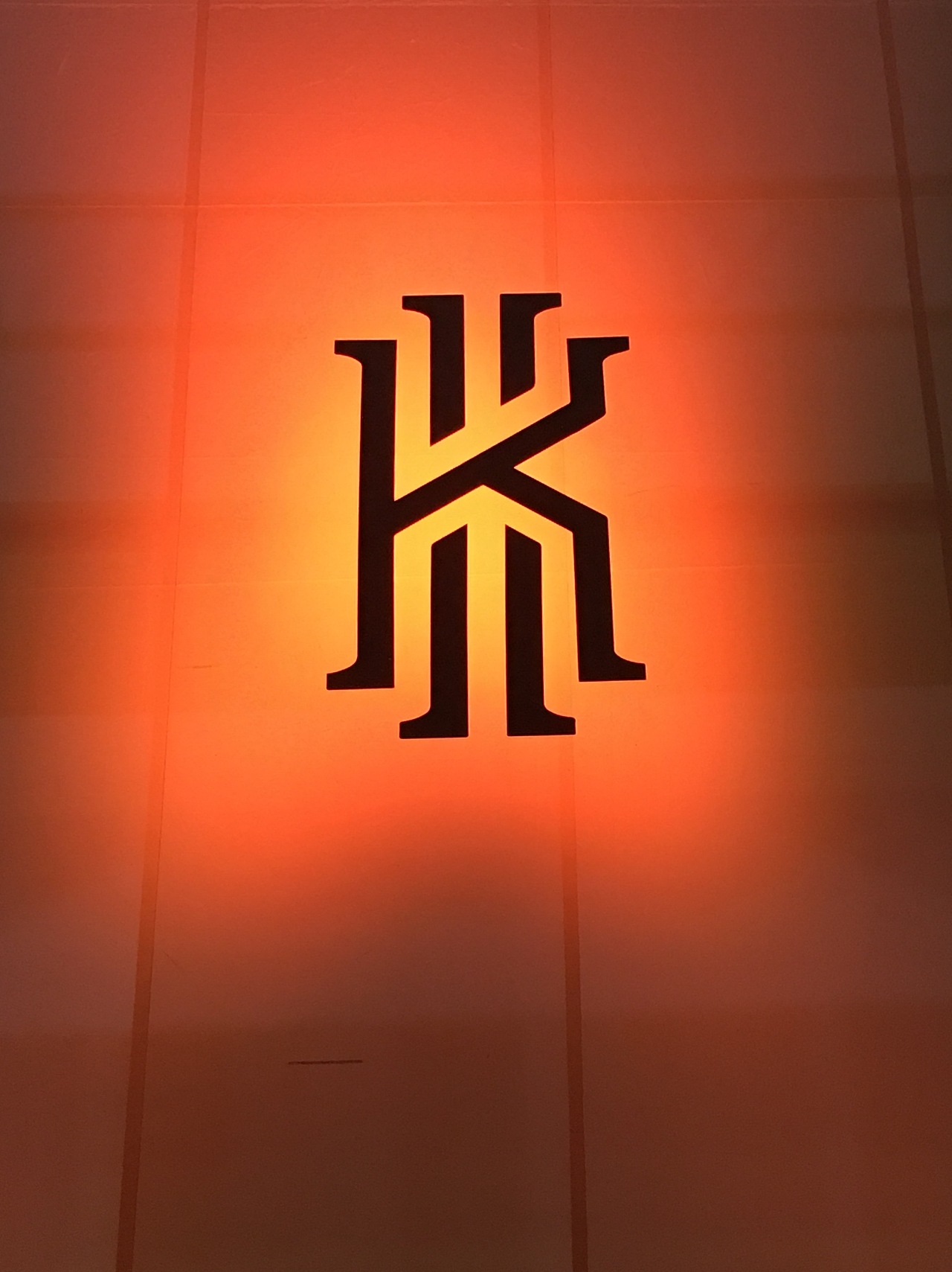 Kyrie ＆ LeBron（图ZODY5MjMzOTI=） - 商业插画 - 站酷设计师CHOCO__原创素材 - 站酷ZCOOL