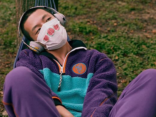 时尚先生口罩的夏天