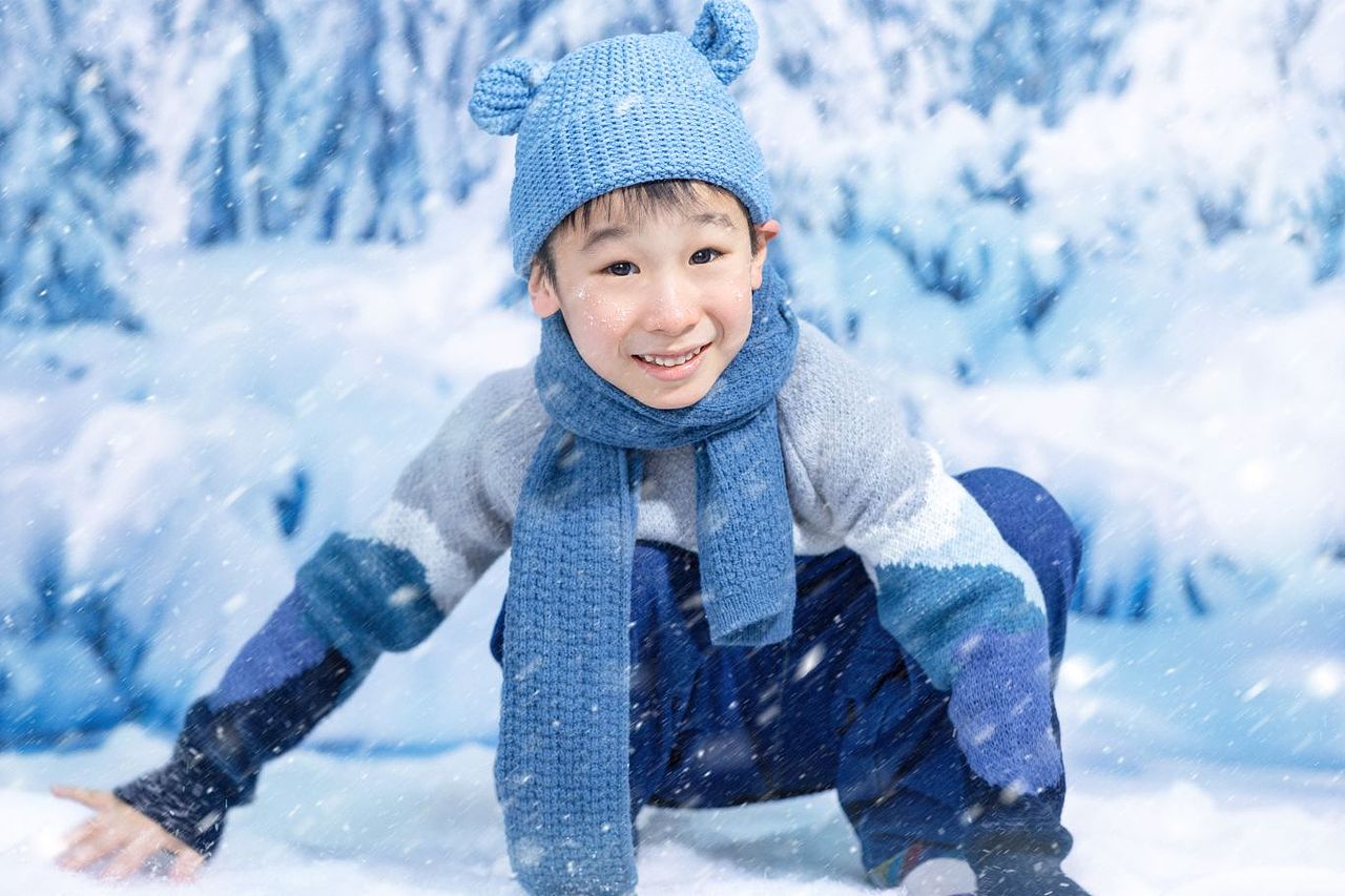 在雪地里肆意撒欢吧（图ZMzMwNjU1ODQ4） - 人像摄影 - 站酷设计师一颗小崩豆儿原创素材 - 站酷ZCOOL