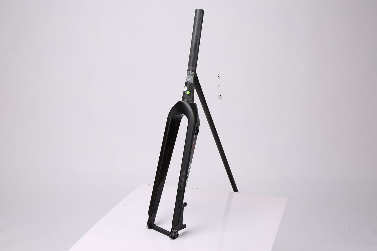 阿里巴巴-客户前叉拍摄-影前布光效果（图ZMTI5MzQyMTUy） - 产品摄影 - 站酷设计师luos1990ebo320原创素材 - 站酷ZCOOL