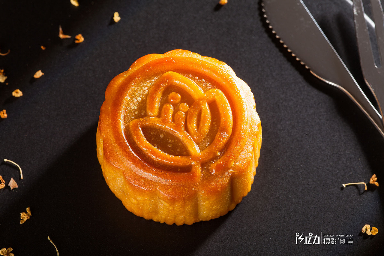 桂花流心月饼（图ZODk5OTY3NzY=） - 产品摄影 - 站酷设计师镜头先吃原创素材 - 站酷ZCOOL