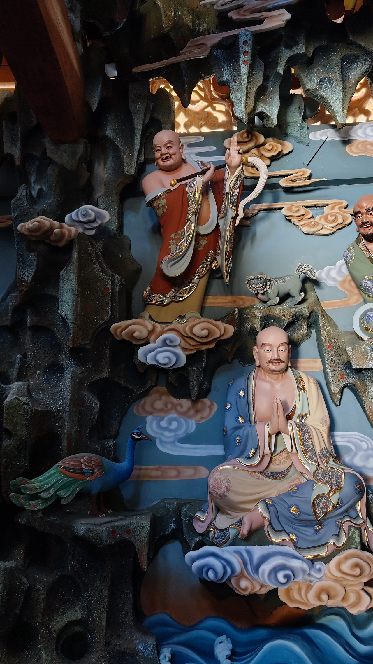 彩绘观音三十二应身像