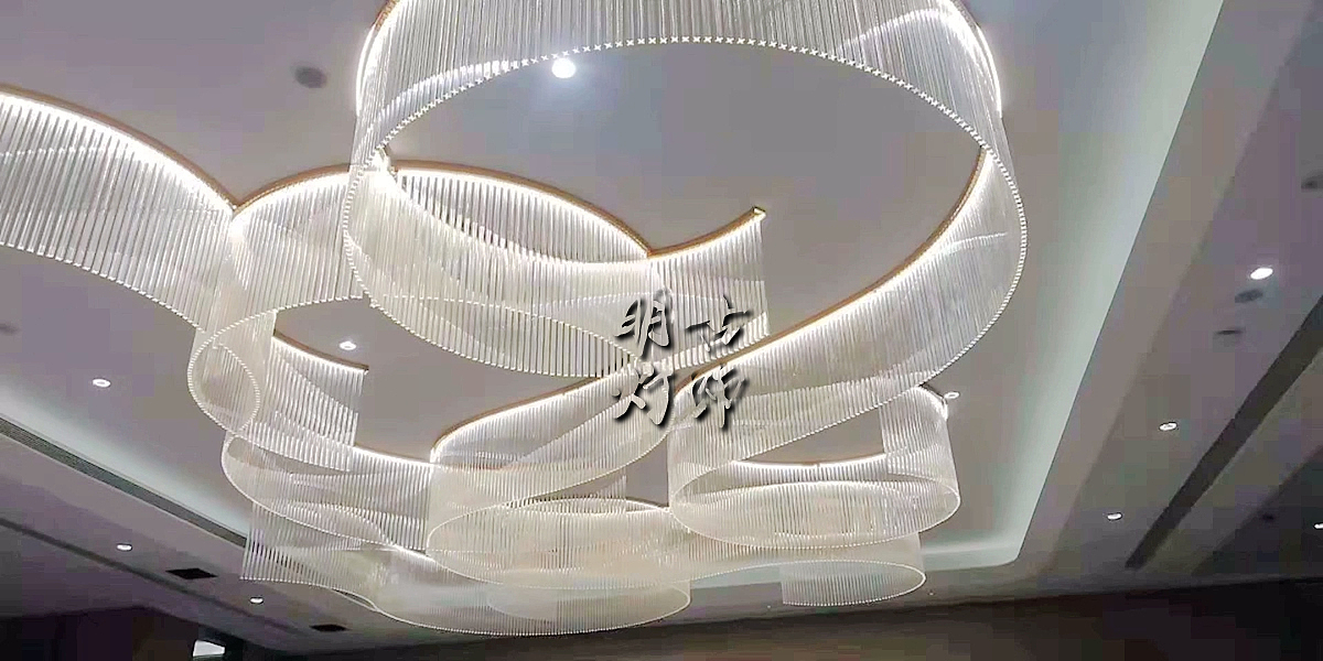 酒店大堂K9创意工程灯定制