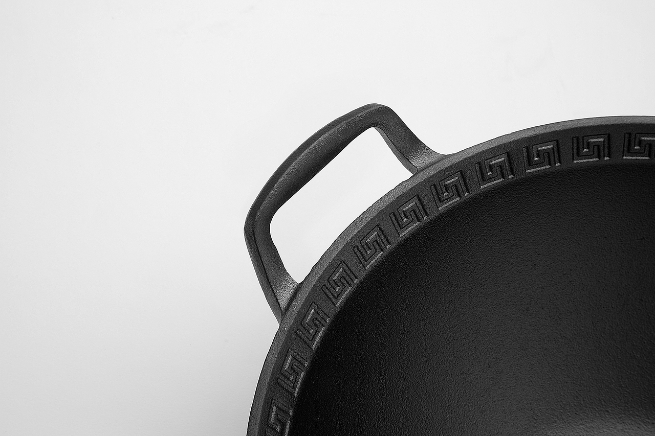 丽贝德铸铁锅白底拍摄（图ZOTA5MjM1NDQ=） - 产品摄影 - 站酷设计师聚象影视传媒原创素材 - 站酷ZCOOL