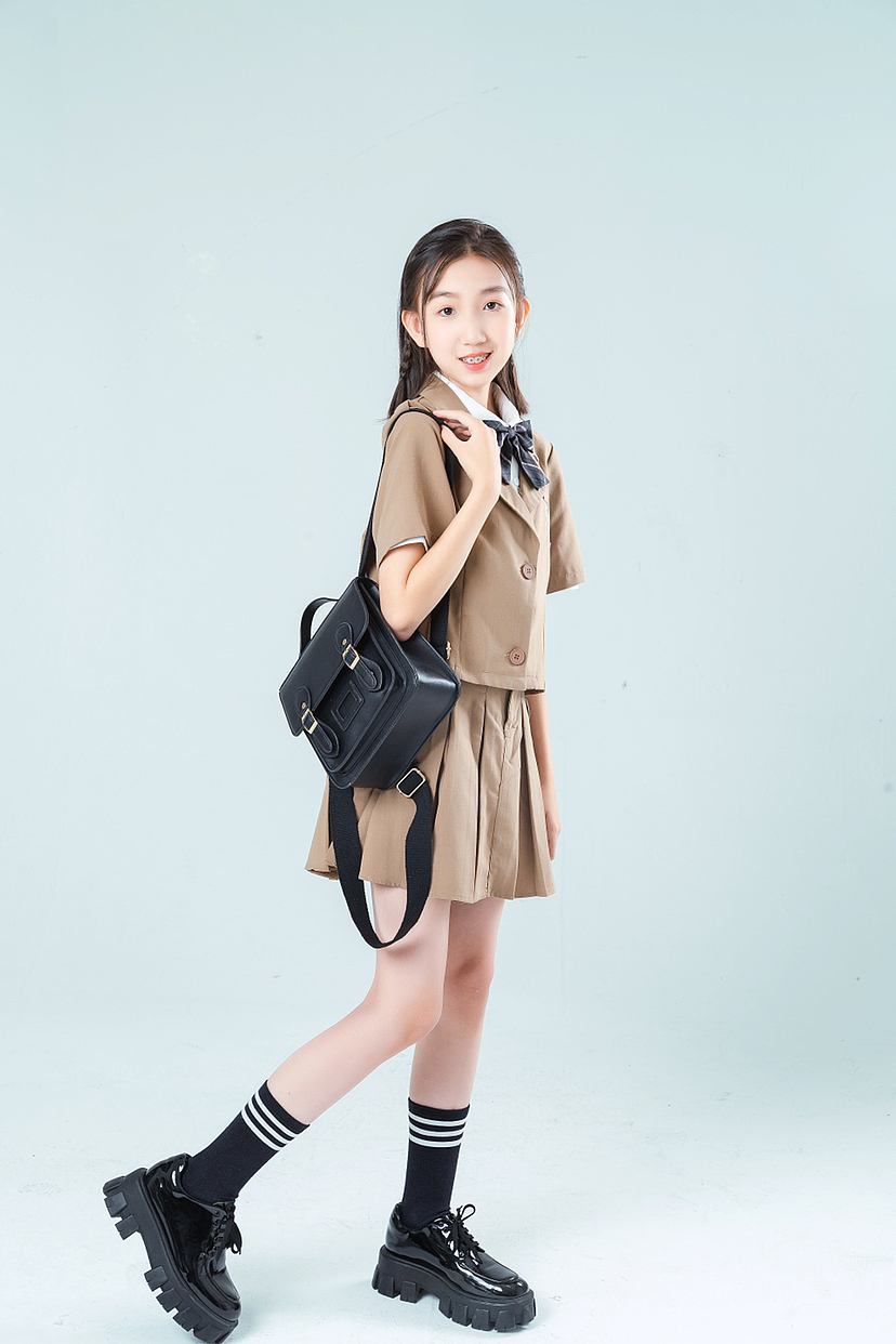 大女孩系列（图ZMzE5Mjg4NzA0） - 人像摄影 - 站酷设计师德斯贝儿金源店原创素材 - 站酷ZCOOL